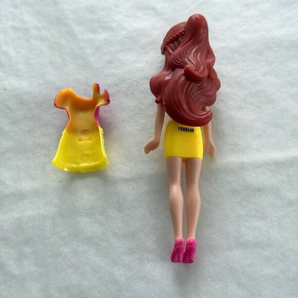 Barbie Sydney Travel Series Mini Doll Set Yellow Snap Clothing Figure Toy - Picture 2 of 3